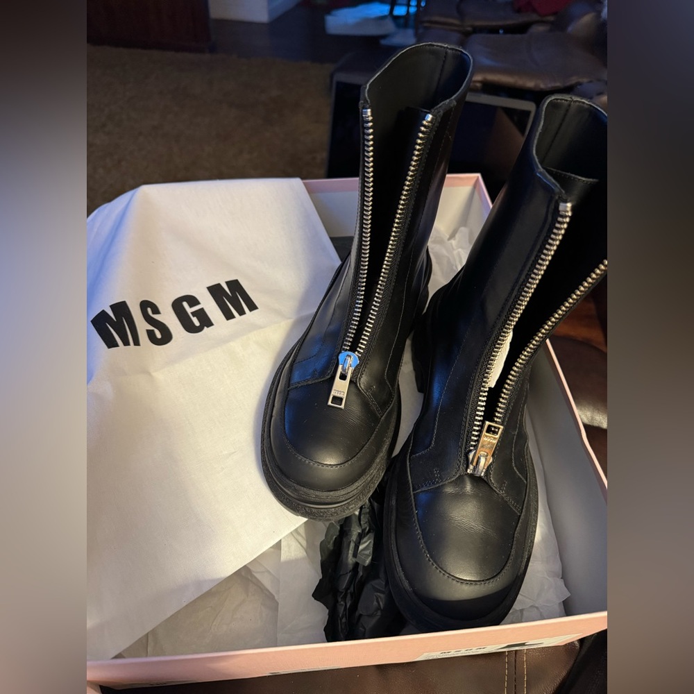 MSGM Black Women's Boots silver zipper. EU 38 Like New with box. Tried on only.